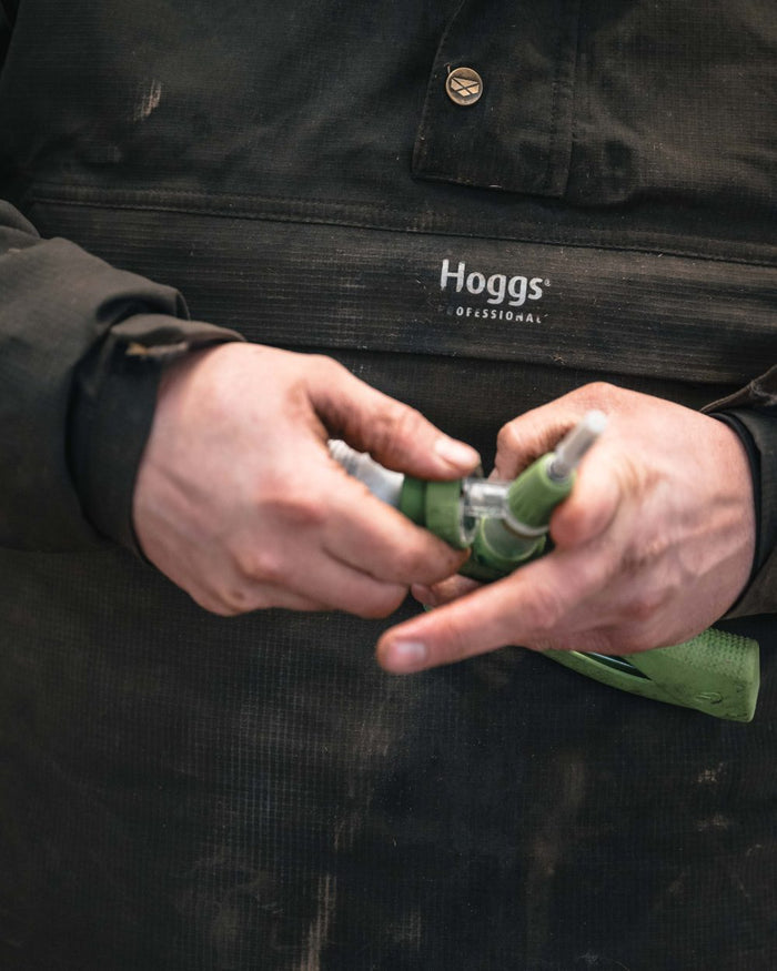 Green Coloured Hoggs of Fife Green King II Waterproof Smock on outdoor background #colour_green