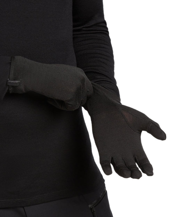 Black Coloured Icebreaker 260 Tech Glove Liners on white background #colour_black
