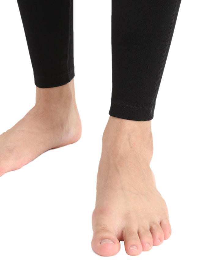 Black Coloured Icebreaker Mens Merino 260 Tech Thermal Leggings on white background #colour_black