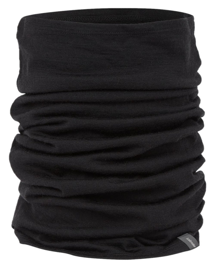 Black Coloured Icebreaker Merino 200 Flexi Chute on white background #colour_black