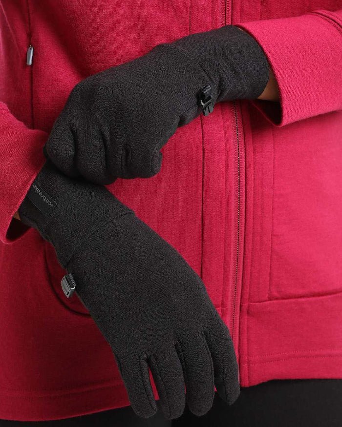 Black Coloured Icebreaker Unisex Merino Blend 360 Sierra Gloves on white background #colour_black