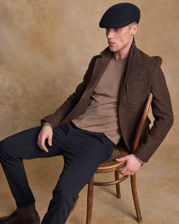 Black Coloured Jack Murphy Mens Galway Felt Flat Cap on indoor background #colour_black