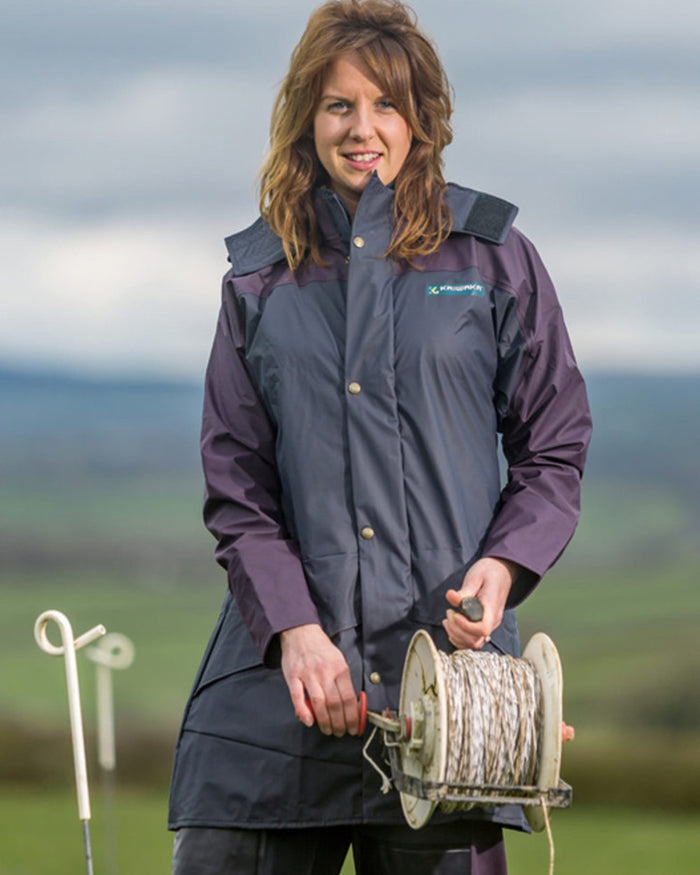 Navy coloured Kaiwaka Agtex Lady of the Land Parka on outdoor background #colour_navy