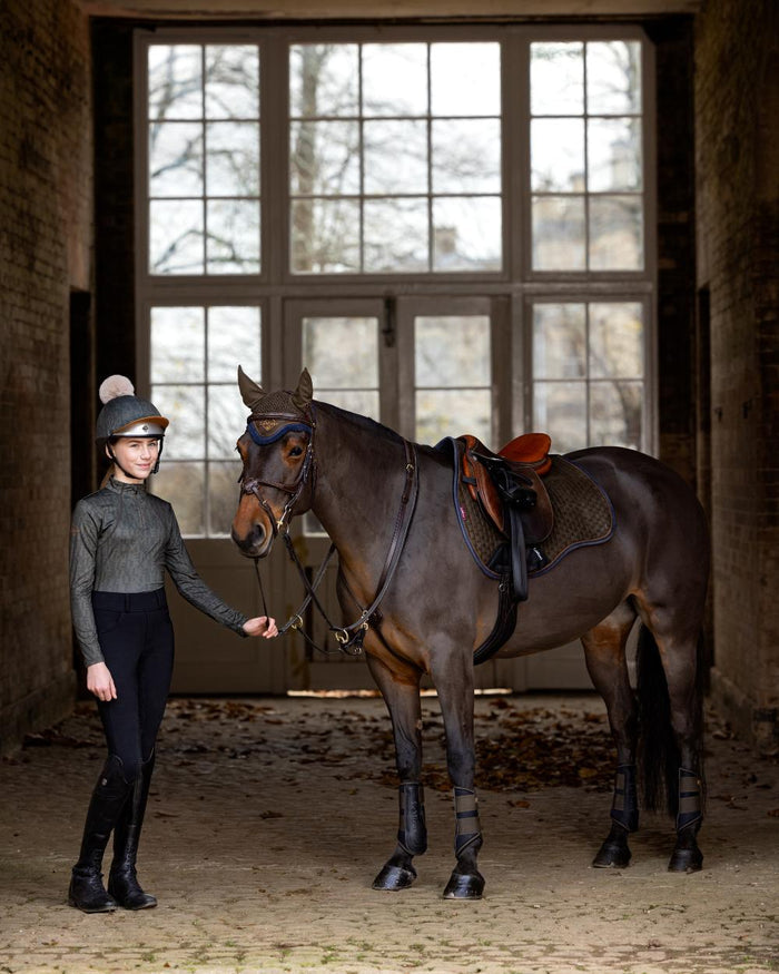 Alpine Coloured LeMieux Young Rider Casey Base Layer On A Stable Background #colour_alpine