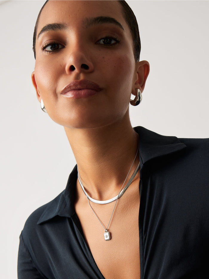 Star Ridge Birthstone Pendant Necklace - Dyed Aqua Chalcedony/March Necklaces Missoma