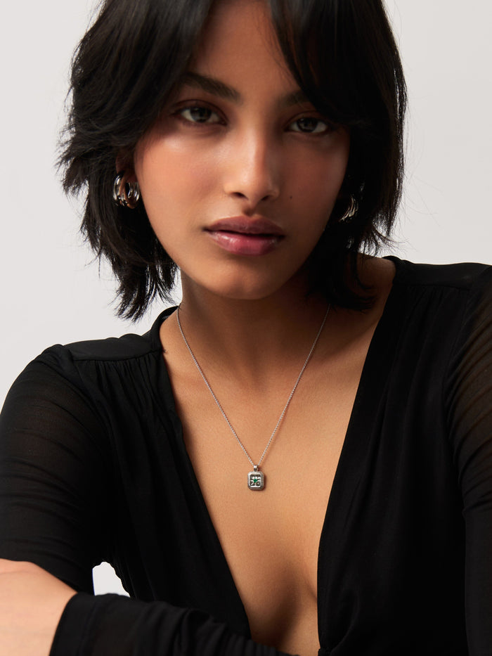 Star Ridge Birthstone Pendant Necklace - Dyed Green Chalcedony/May Necklaces Missoma