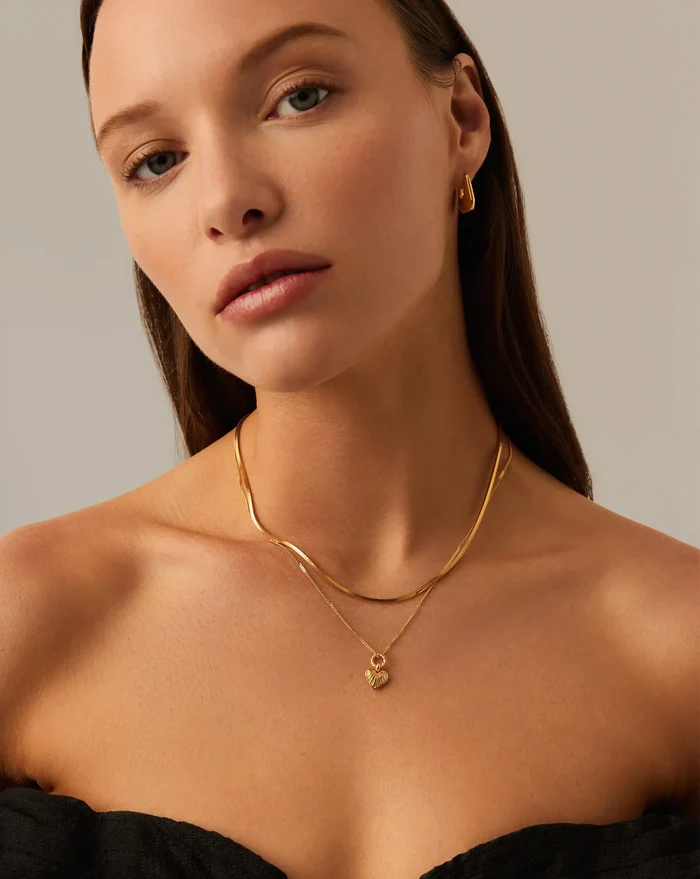 Mini Ridge Heart Charm Pendant Necklace | 18ct Gold Plated Necklaces Missoma