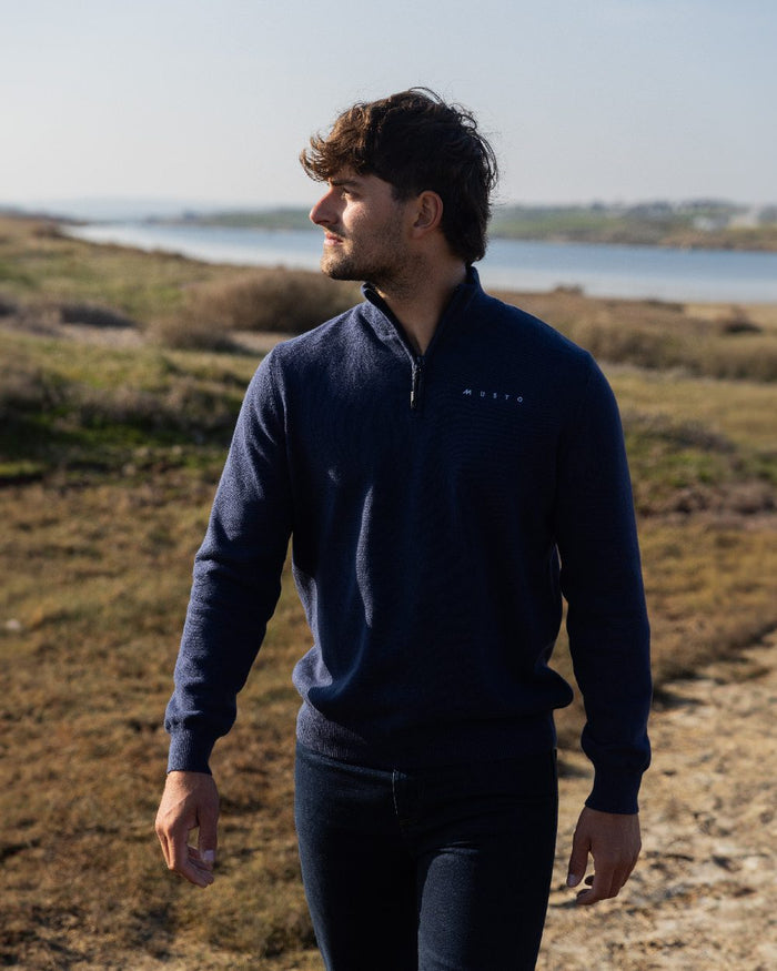 Navy Coloured Musto Mens Evo Windproof Knit Jacket on outdoor background #colour_navy