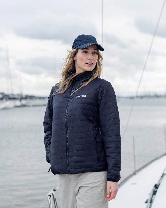 True Navy Coloured Musto Womens Solent Primaloft Insulator on Beach Background
#colour_true-navy