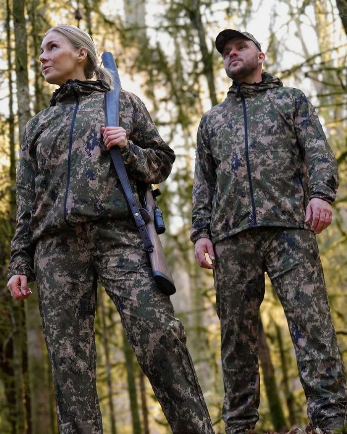 Camo coloured Northern Hunting Kjell Aske Tanatex Hunting Jacket on forest background #colour_camo