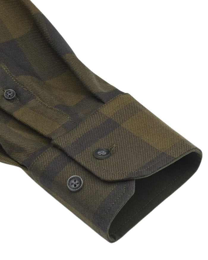 Dark Green coloured Northern Hunting Mens Kaare Cotton Stretch Shirt on white background #colour_dark-green
