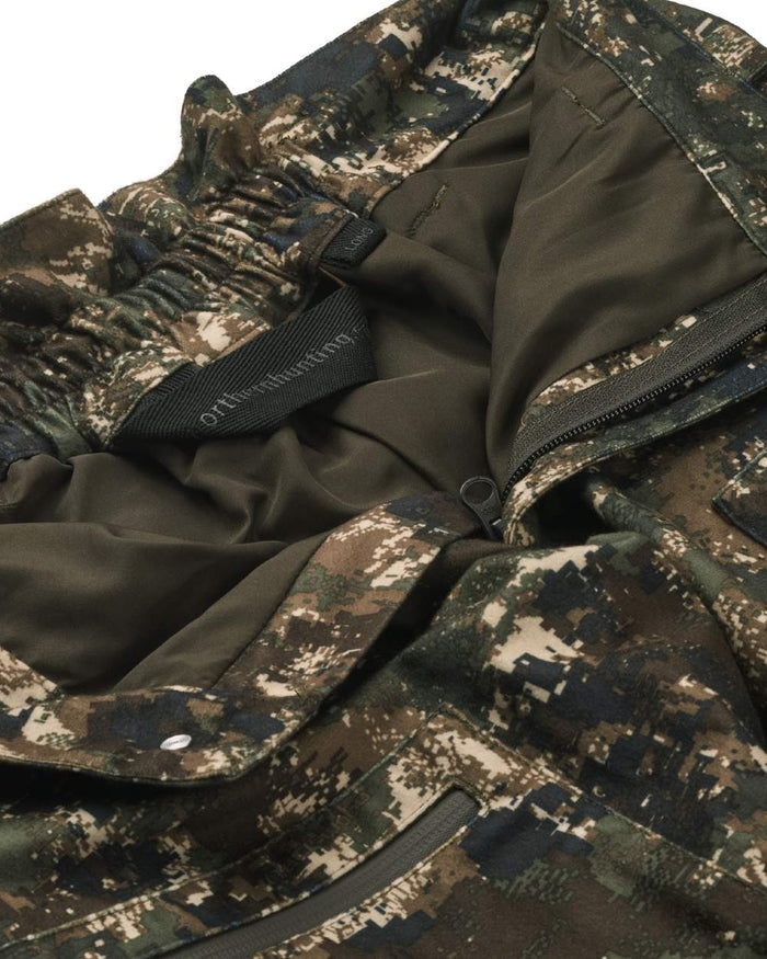 Camo coloured Northern Hunting Mens Skjold Arn G2 Waterproof Hunting Trousers on white background #colour_camo