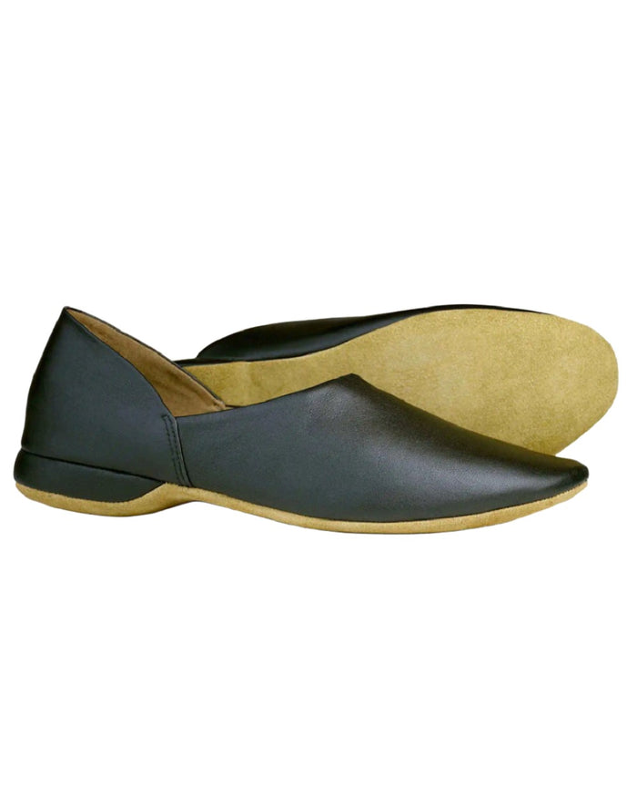 Black Coloured Orca Bay George Mens Slippers On A White Background #colour_black