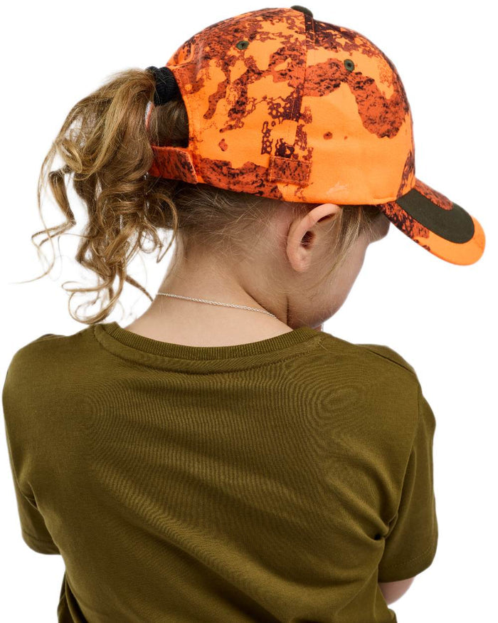 Strata Blaze Moss Green coloured Pinewood Childrens Camou Cap on white background #colour_strata-blaze-moss-green