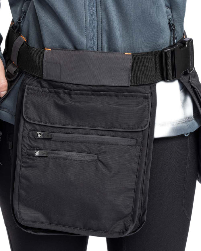 Black Dark Anthracite Coloured Pinewood Dog Sports Utility Belt on white background #colour_black-dark-anthracite