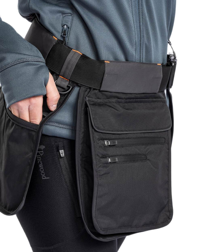 Black Dark Anthracite Coloured Pinewood Dog Sports Utility Belt on white background #colour_black-dark-anthracite