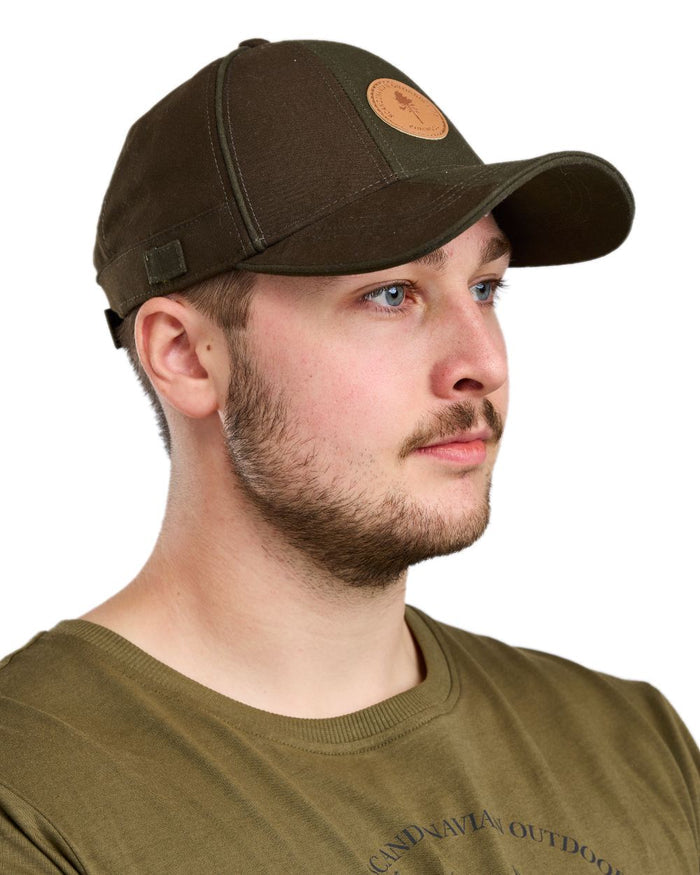Suede Brown Mossgreen Coloured Pinewood Furudal Hunters Waterproof Cap on white background #colour_suede-brown-mossgreen