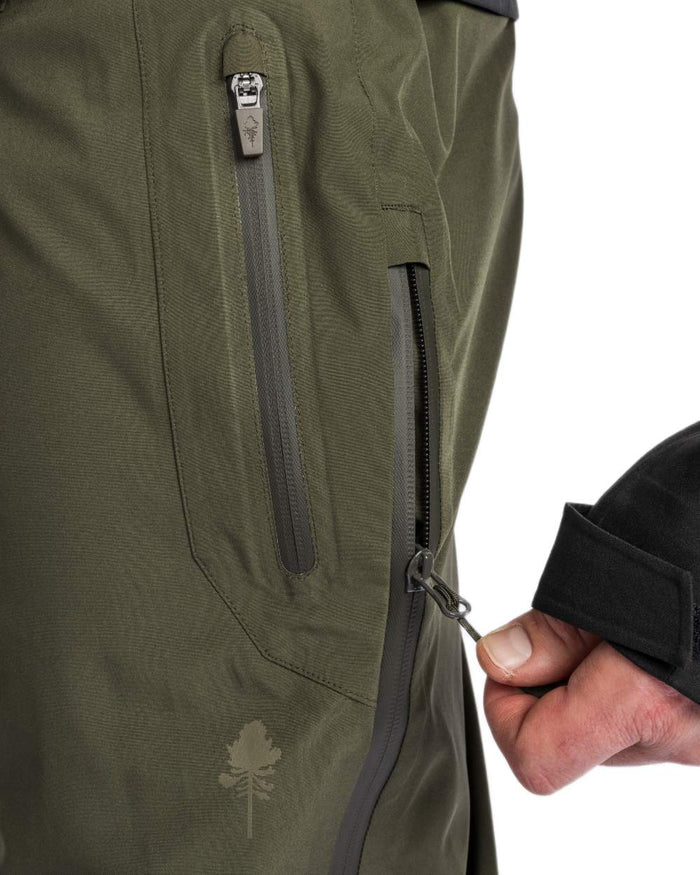 Moss Green Coloured Pinewood Mens Telluz Trousers on white background #colour_moss-green