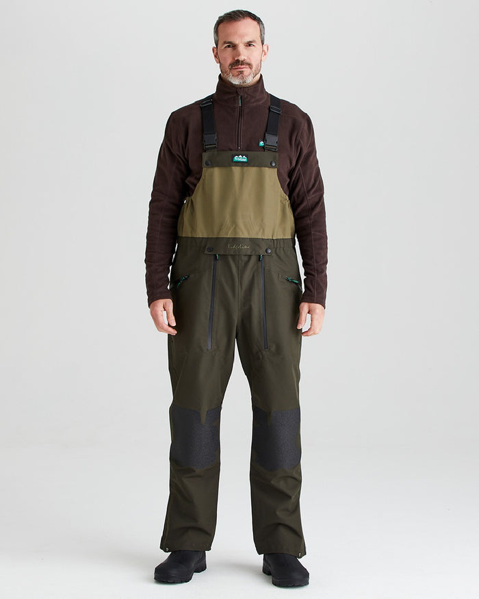 Deep Forest coloured Ridgeline Mens Agri Pro Bib & Brace on grey background #colour_deep-forest