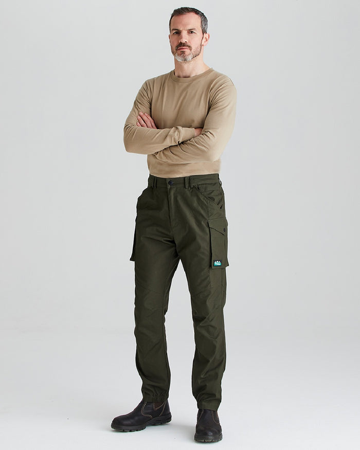 Deep Forest coloured Ridgeline Mens Grafter Trousers on grey background #colour_deep-forest