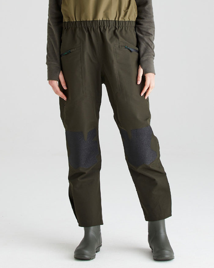 Deep Forest coloured Ridgeline Womens Agri Pro Bib & Brace on grey background #colour_deep-forest