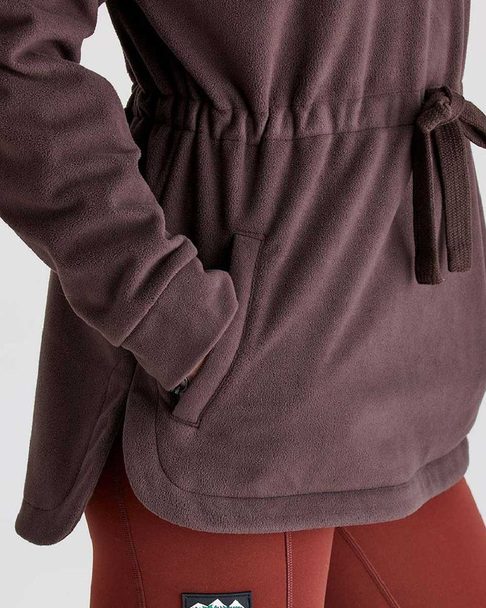 Deep Bark coloured Ridgeline Womens Malin Smock on grey background #colour_deep-bark
