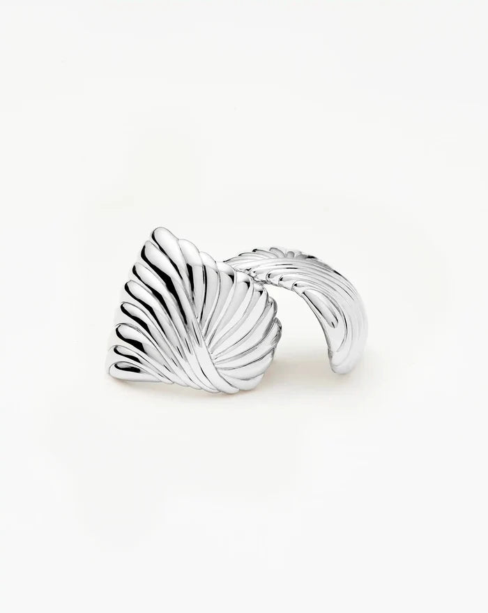 Ripple Oversized Stud Earrings Earrings Missoma