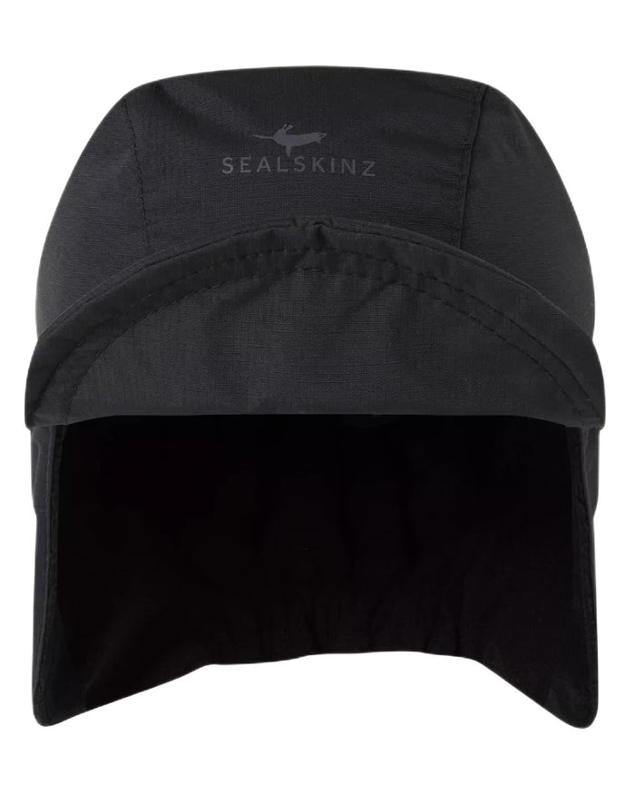 Black coloured Sealskinz Kirstead Waterproof Extreme Cold Weather Hat on white background #colour_black
