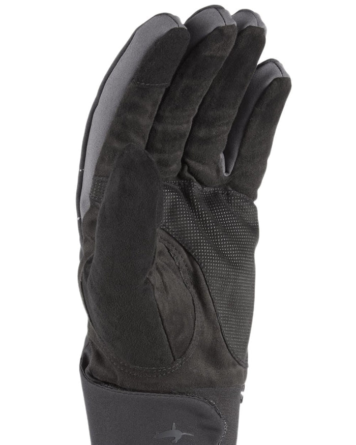 Black coloured Sealskinz Lyng Waterproof All Weather Fusion Control Gloves on white background #colour_black