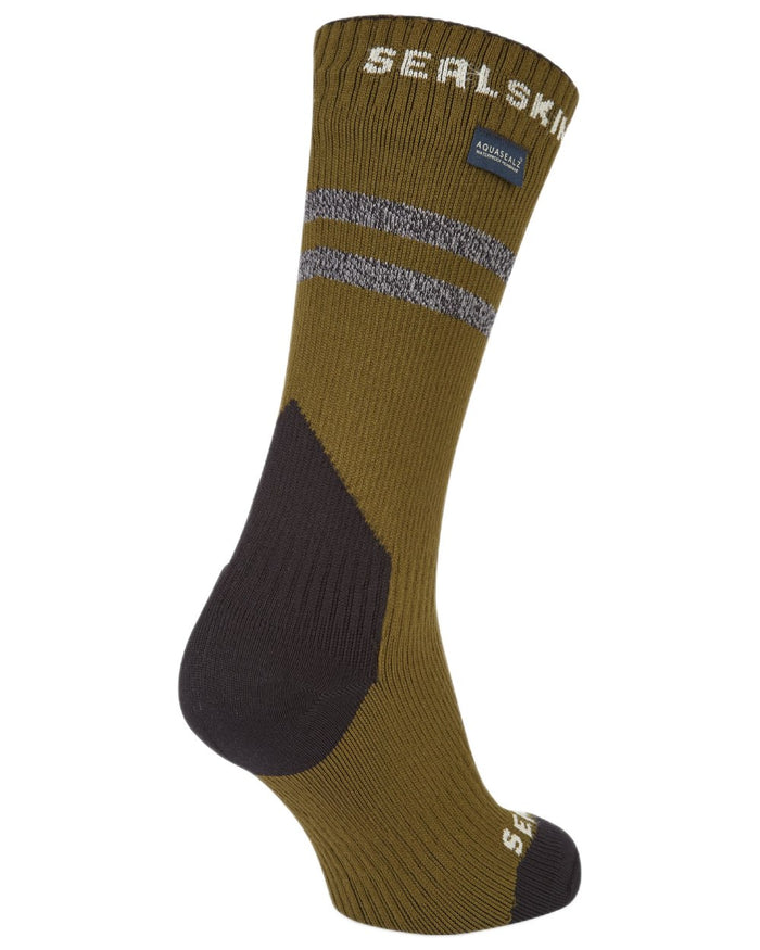 Olive coloured Sealskinz Runton Waterproof Mid Length Hydrostop Socks on white background #colour_olive