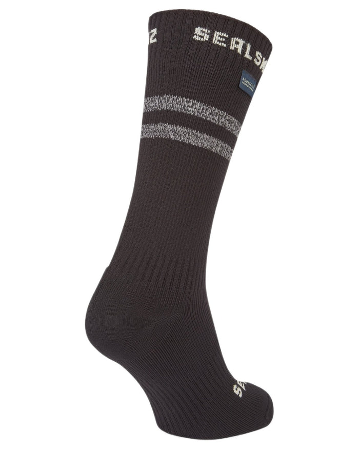 Black coloured Sealskinz Runton Waterproof Mid Length Hydrostop Socks on white background #colour_black