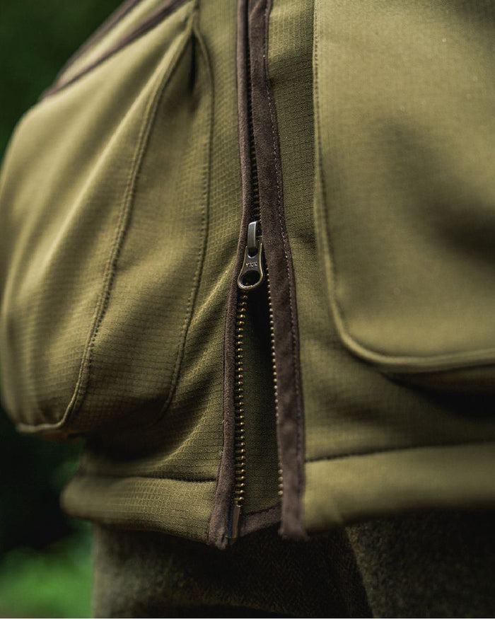 Light Pine Coloured Seeland Womens Wenlock Faye Jacket on outdoor background #colour_light-pine
