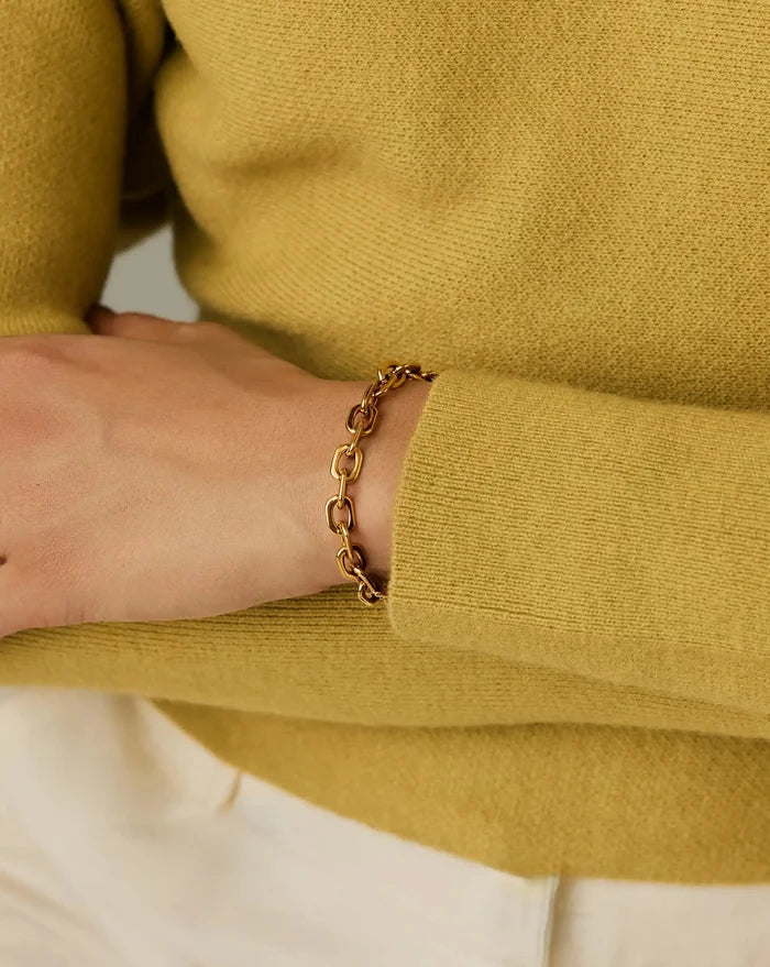 Square Paperclip Chain Bracelet | 18ct Gold Plated Bracelets Missoma