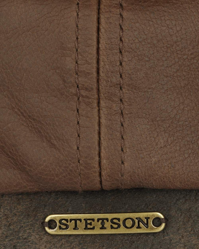 Cognac coloured Stetson Brooklin Leather Flat Cap on white background #colour_cognac