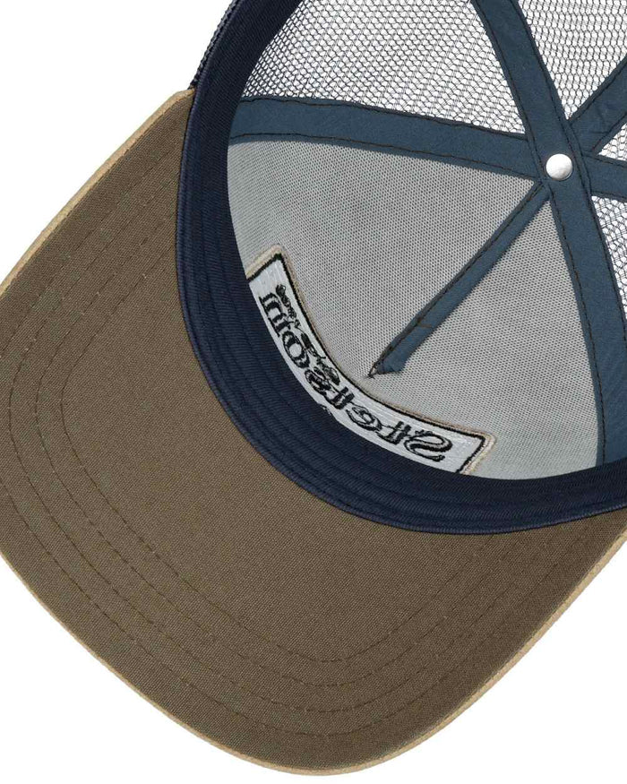 Beige Wine coloured Stetson Explorer Trucker Cap on white background #colour_beige-wine