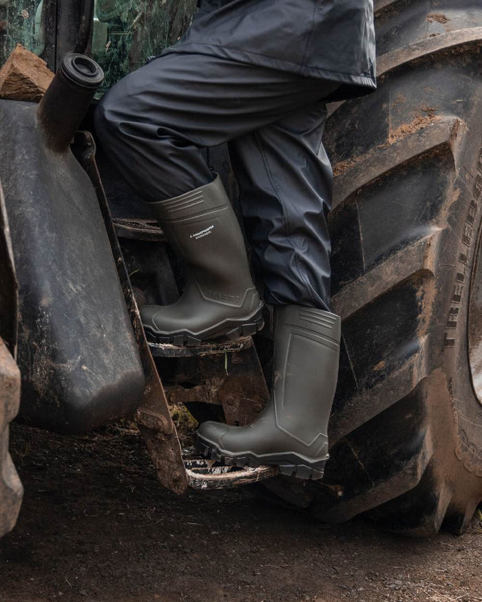 Green Coloured Xpert Mens Swampmaster Pro Thermo S5 Safety Wellingtons on Outdoor Background
#colour_green